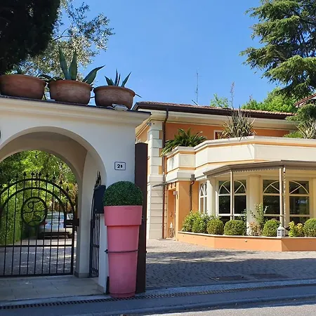 La Villa Desenzano-2